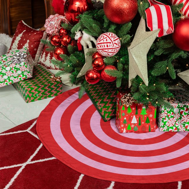 Red and Light Pink Rings Pattern Brushed Polyester Tree Skirt (Red and Light Pink Rings Pattern Brushed Polyester Tree Skirt)