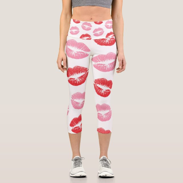 Red and Pink Lips, Pattern Of Lips, Lipstick, Kiss Capri Leggings (Front)