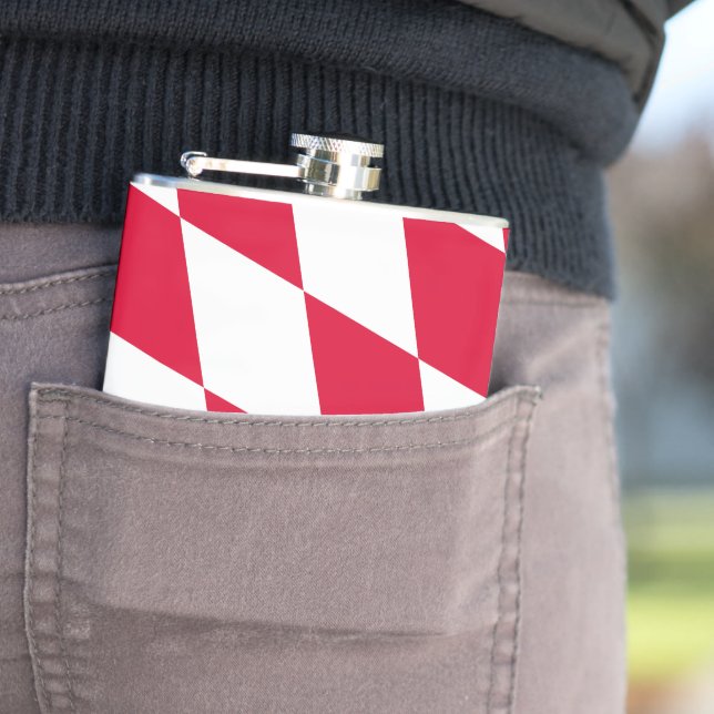 Red and White Bavaria Diamond Flag Pattern Hip Flask (In Situ)