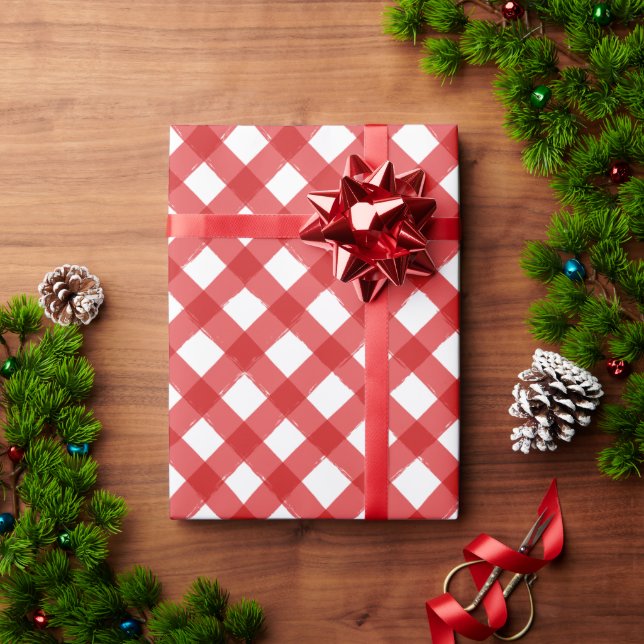 red and white chequered pattern wrapping paper (Holiday Gift)