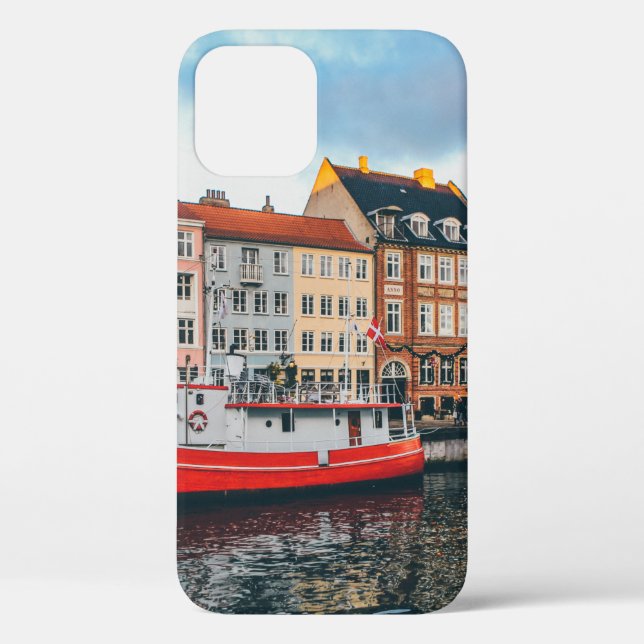 RED AND WHITE CONCRETE BUILDING Case-Mate iPhone CASE (Back)