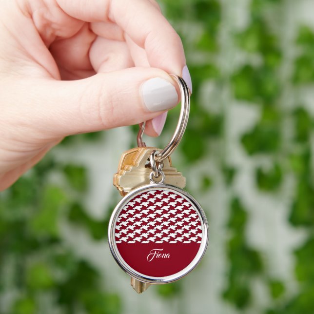 Red and white houndstooth pattern monogram key ring (Hand)
