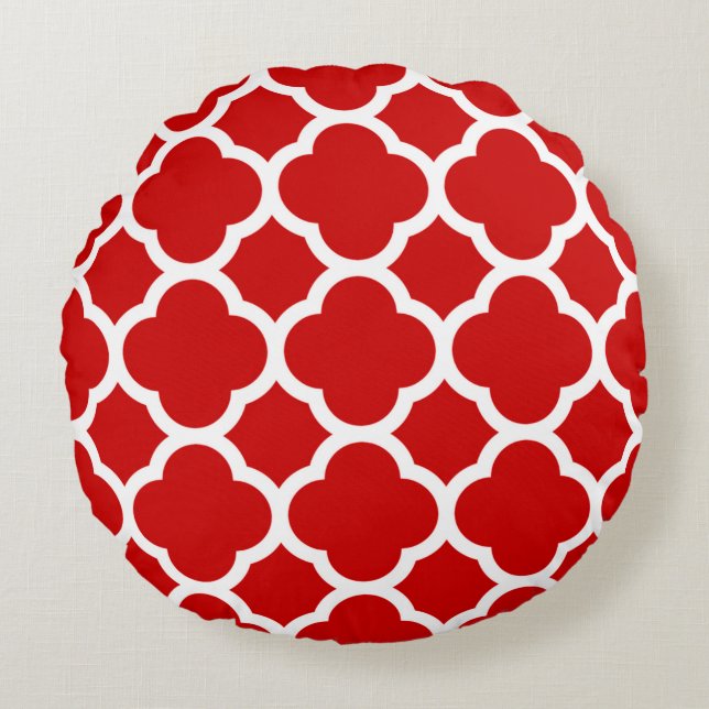 Red and White Quatrefoil Pattern Round Cushion (Front)