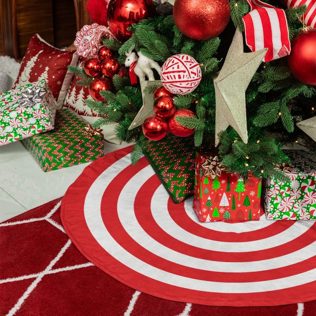 Red and White Rings Pattern Brushed Polyester Tree Skirt (Red and White Candy Stripe Concentric Circles Brushed Polyester Tree Skirt)