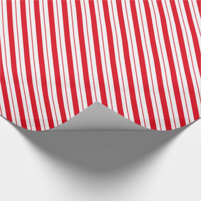 Red and White Stripes Wrapping Paper (Corner)
