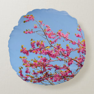 RED AND YELLOW FLOWER UNDER BLUE SKY ROUND CUSHION
