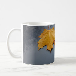RED AND YELLOW MAPLE LEAVES COFFEE MUG