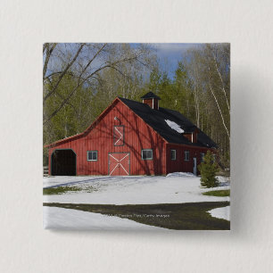 Red Barn In Winter 15 Cm Square Badge