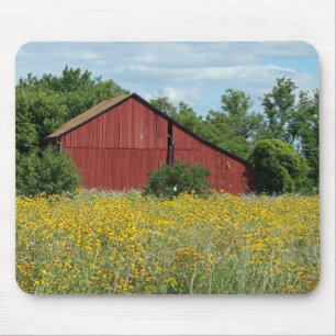 Red Barn Mouse Pad