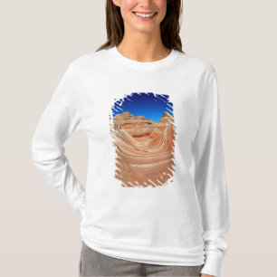 Red, Beige and yellow striping in wind and T-Shirt
