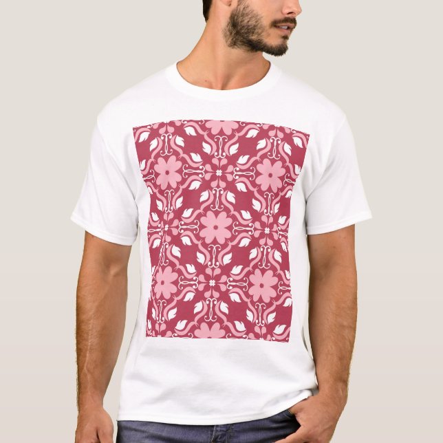 Red, beige floral, seamless wallpaper pattern. T-Shirt (Front)