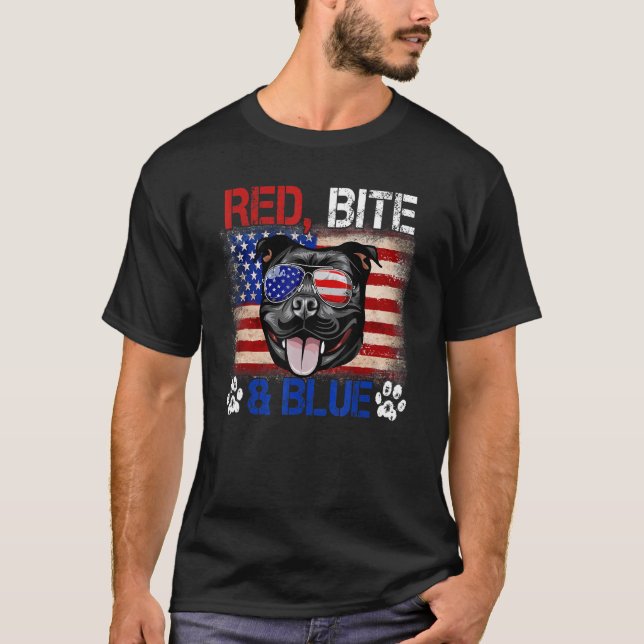Red Bite Blue Dog 4th Of July Stafforshire Bull Us T-Shirt (Front)