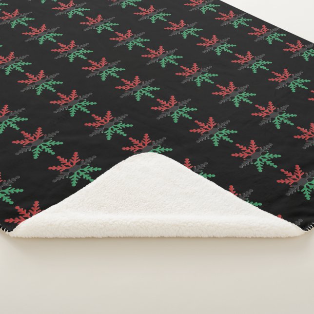 Red Black Green Snowflakes Pattern Kwanzaa Sherpa Blanket (3/4)