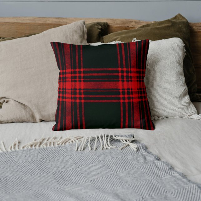  red&black  tartan pattern  cushion (Creator Uploaded)