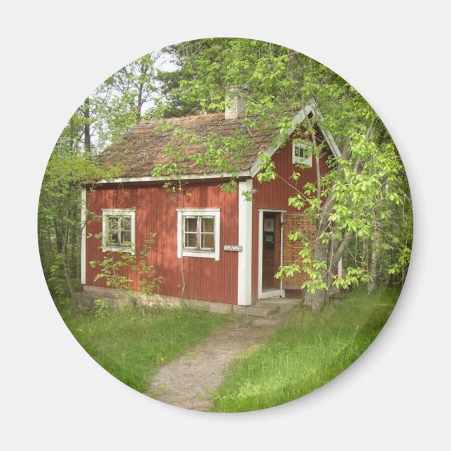 Red Cottage Round Magnet (Front)
