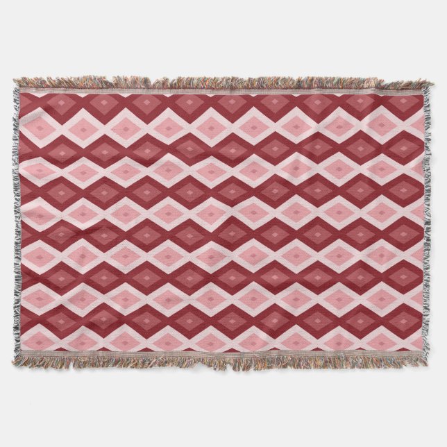 Red diamond pattern throw blanket (Front)