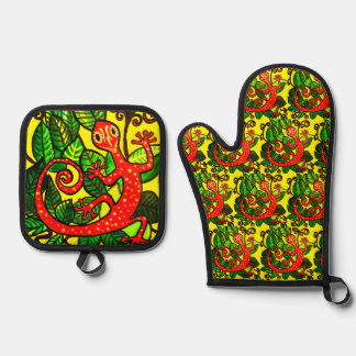 Red Gecko Oven Mitt & Pot Holder Set