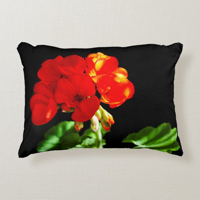 Red geranium flower decorative cushion (Front)