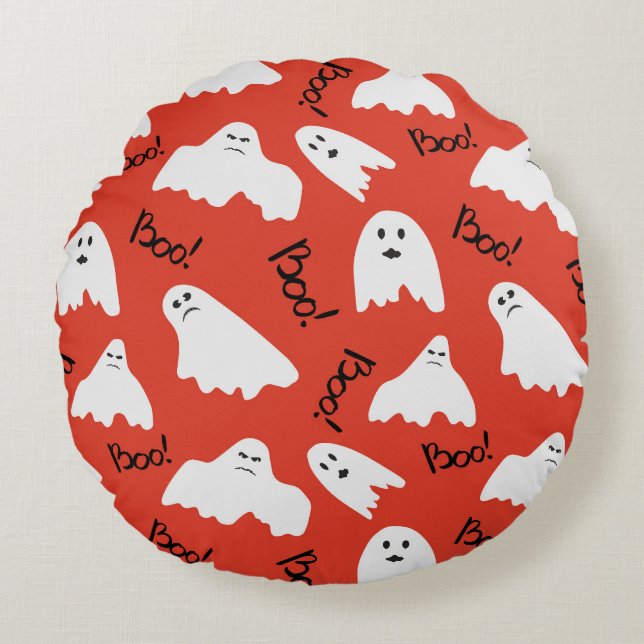 Red Ghosts: Halloween Vintage Pattern Round Cushion (Front)