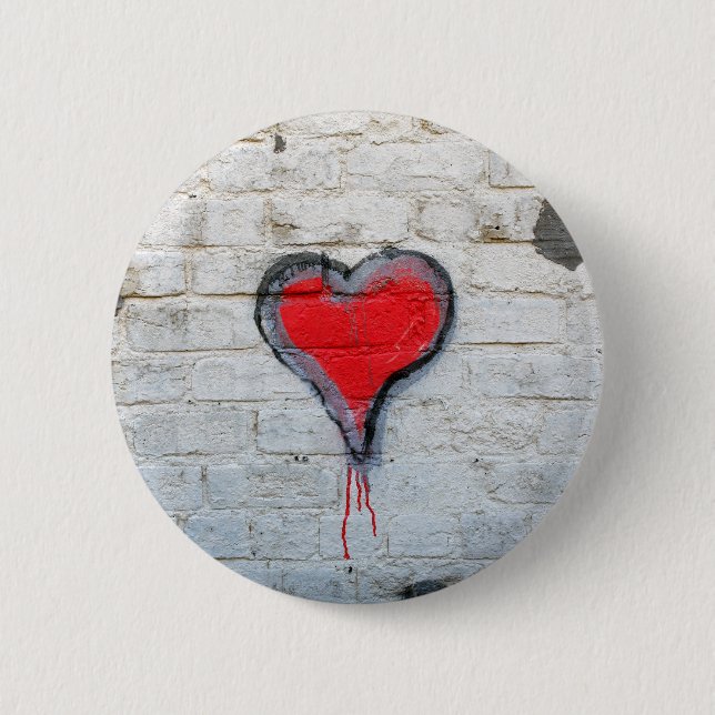 Red graffiti heart 6 cm round badge (Front)