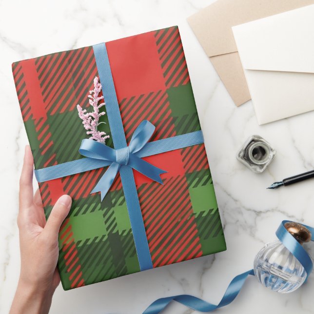  Red green Christmas wrapping paper (Gifting)