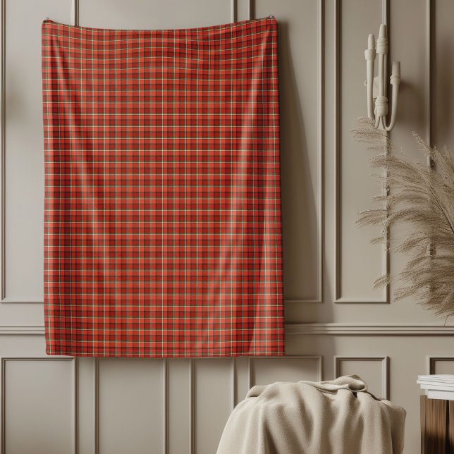 Red Green Plaid Blanket for Christmas Comfort (Red Green Plaid Blanket for Christmas Comfort)