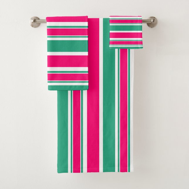 Red -green striped horizontal pattern bath towel set (Insitu)