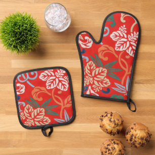 Red Hawaiian Japanese Kimono: Vintage Floral Oven Mitt & Pot Holder Set