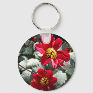 red hot pink daisy / daisies flowers key ring