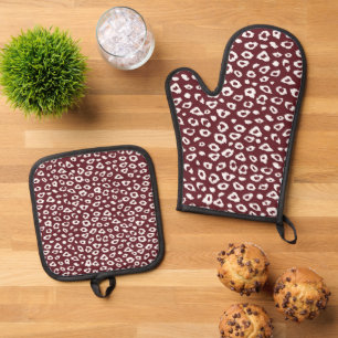 Red Leopard Print Oven Mitt & Pot Holder Set