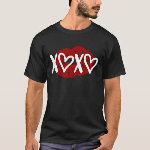 Red Lips Kiss XOXO Trendy Happy Valentine s Day T-Shirt