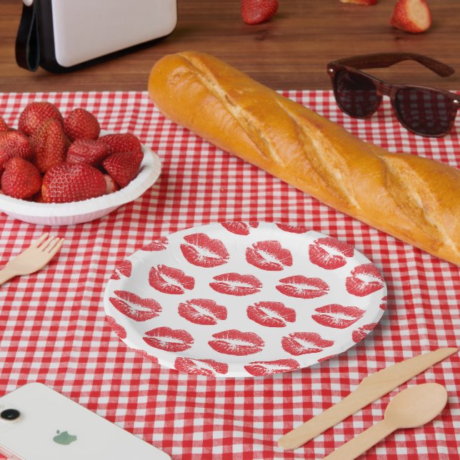 Red Lips, Pattern Of Lips, Red Lipstick, Kiss Paper Plate (Picnic)