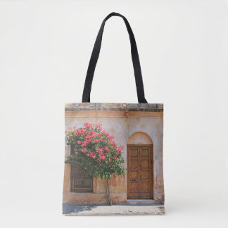 RED PETAL FLOWER ON CONCRETE WALL TOTE BAG