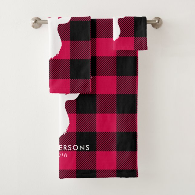 Red Plaid Pattern and Deer Christmas Bath Towel Set (Insitu)