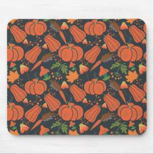 Red pumpkin seamless pattern and carrots mouse pad
