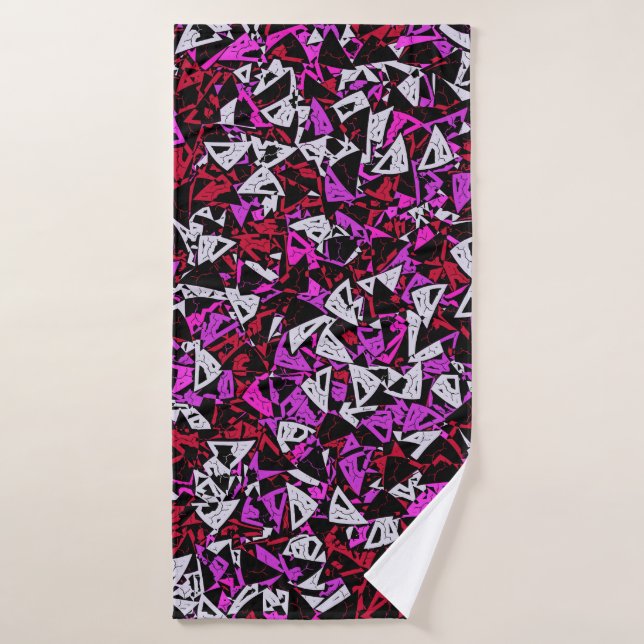 Red Purple Triangle Pattern Bath Towel (Bath Towel)