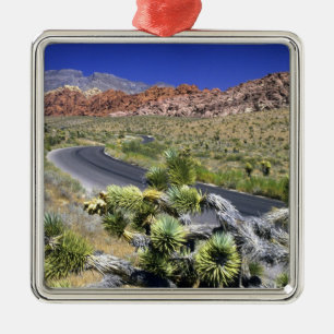Red Rock Canyon National Conservation Area, Las Metal Tree Decoration