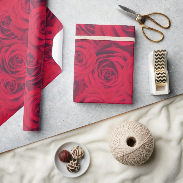 Red Rose Design Wrapping Paper (Crafts)