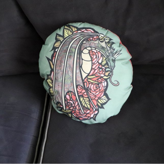 Red Roses Dragon Art            Round Cushion (Creator Uploaded)