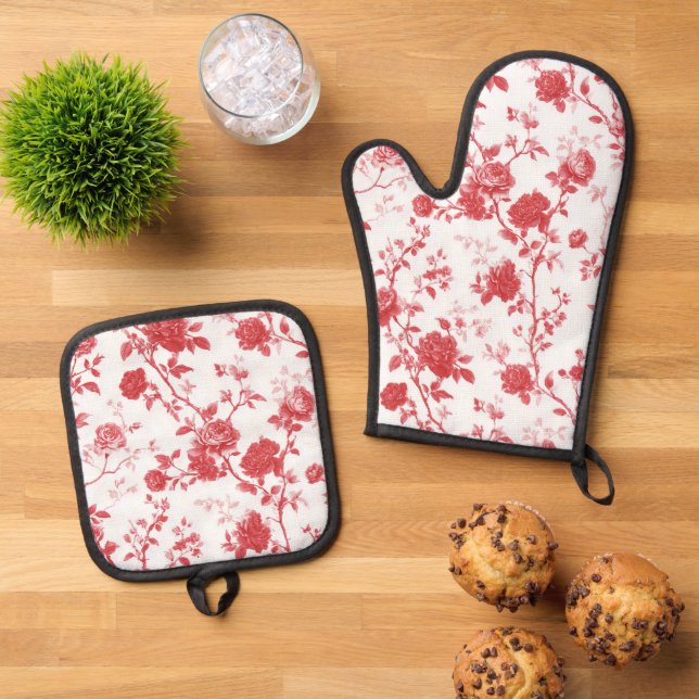 Red Roses Floral Bridal Shower Oven Mitt & Pot Holder Set (Top Down)