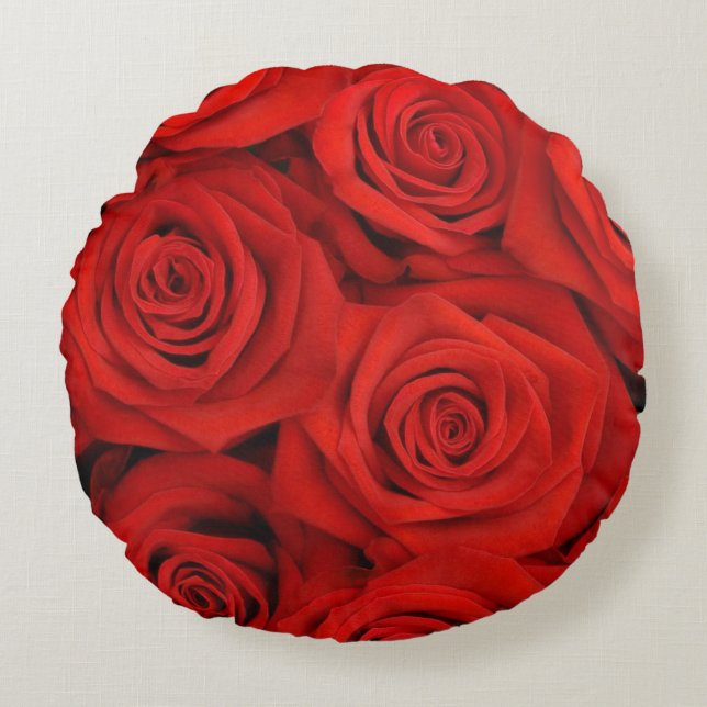 Red Roses Round Cushion (Front)