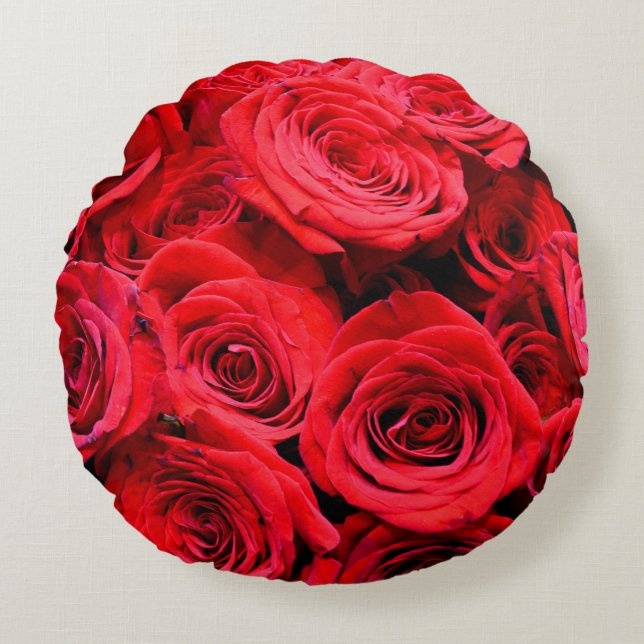 Red Roses Round Cushion (Front)