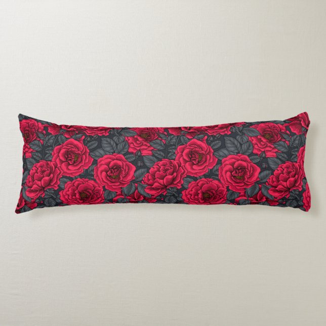 Red roses with gray leaves on black body cushion (Front)
