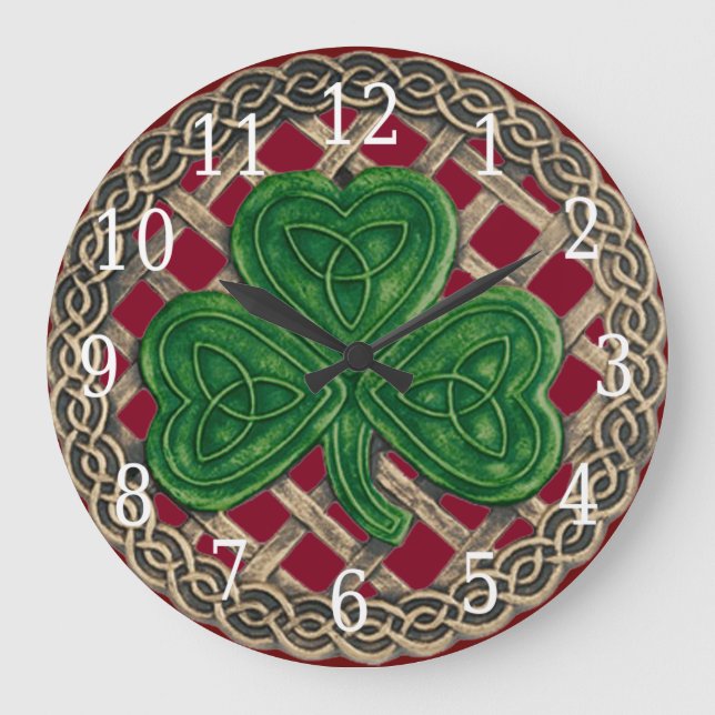 Red Shamrock And Celtic Knots Round Clock (Front)