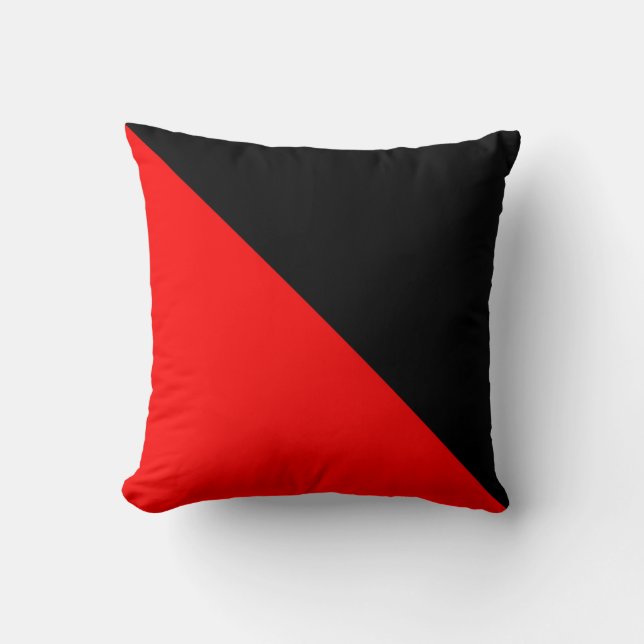 Red throw pillow (Front)
