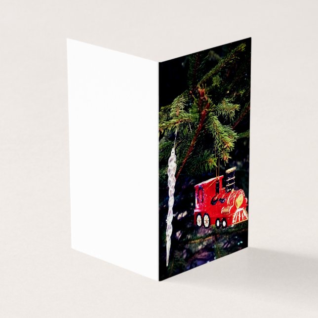 Red train and icicle (Outside)