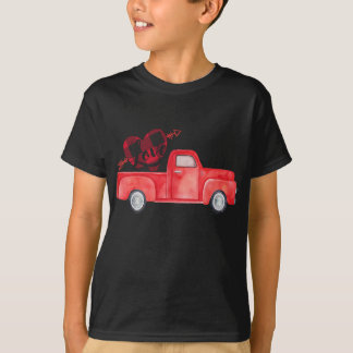 Red truck with buffalo plaid heart arrow love Vale T-Shirt