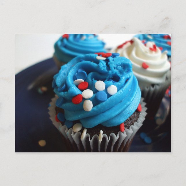 Red, white and blue cupcakes postcard (Front)