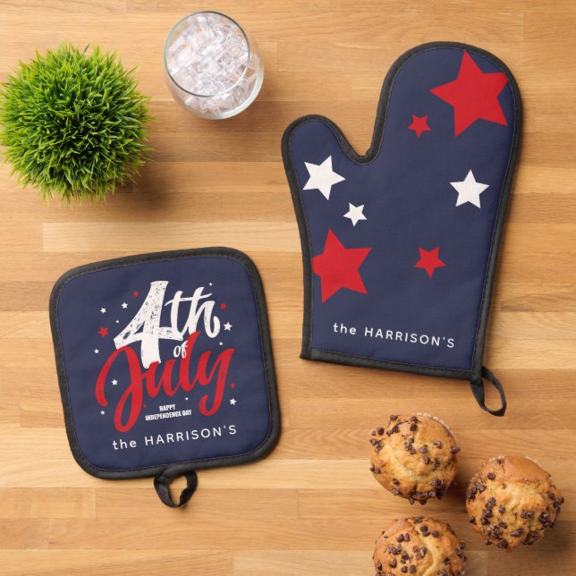 Red White Blue Independence Day 4th Of July Oven Mitt & Pot Holder Set (Top Down)