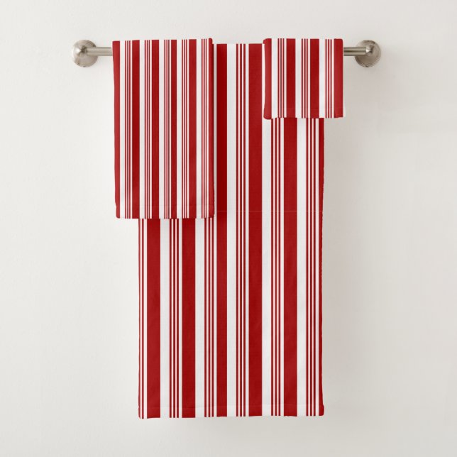 Red White Peppermint Stripe Design Bath Towel Set (Insitu)